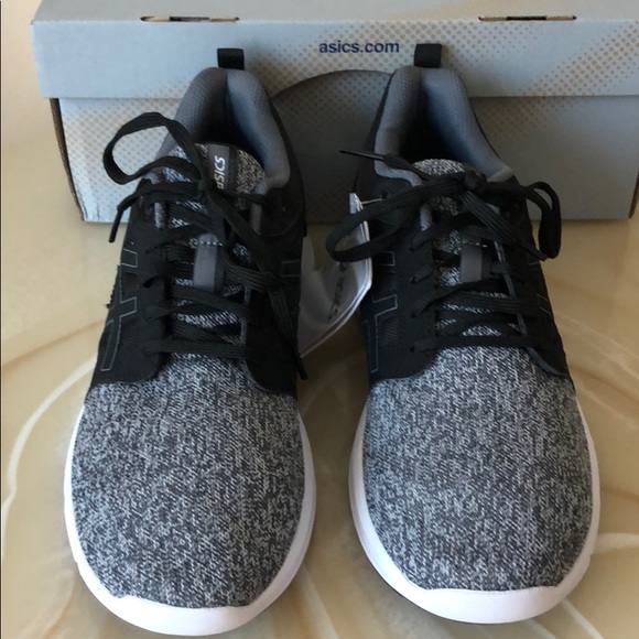 NIB women’s ASICS shoes  - Picture 3 of 8